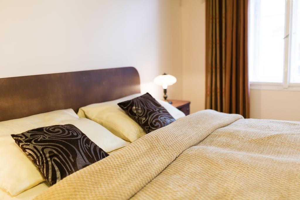 Apartments U Krale Brabantskeho Πράγα Δωμάτιο φωτογραφία